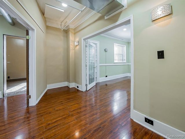 491 E Grand Boulevard, Detroit, MI 48207