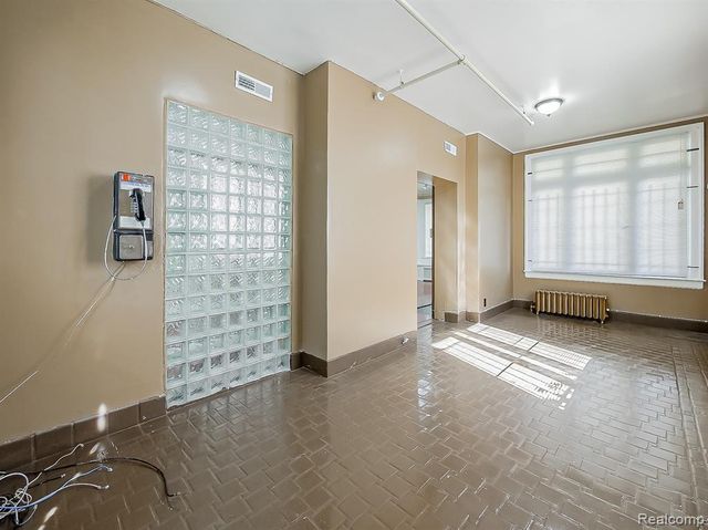 491 E Grand Boulevard, Detroit, MI 48207