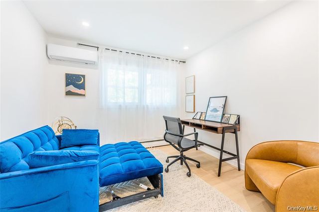 120 Glenwood Road, Glenwood Landing, NY 11547