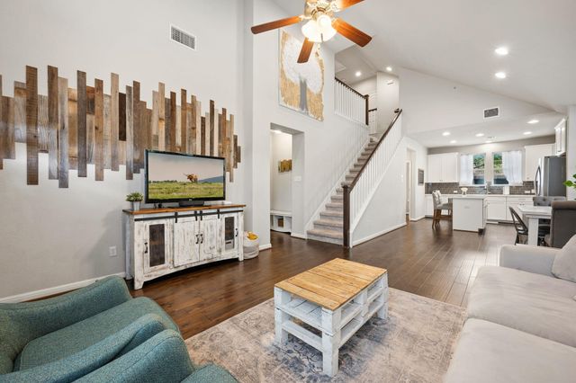 7220 Wyoming Springs DR 703, Round Rock, TX 78681