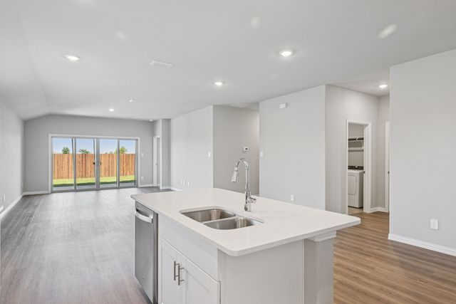 1938 Furlong Drive, Seagoville, TX 75159