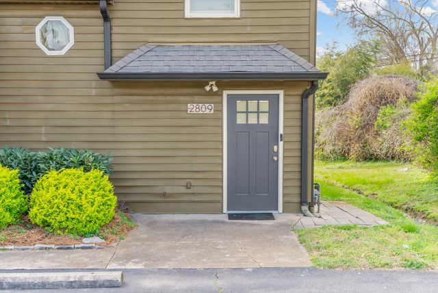 2809 Azalea Pl, Nashville, TN 37204