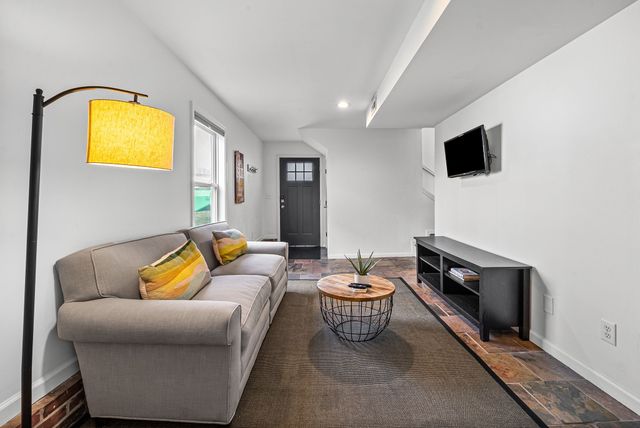 2809 Azalea Pl, Nashville, TN 37204