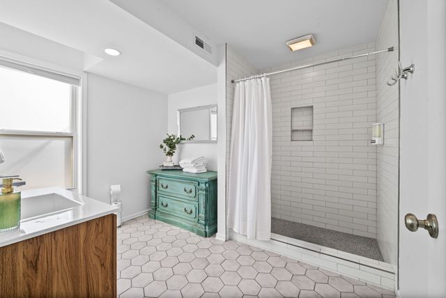 2809 Azalea Pl, Nashville, TN 37204