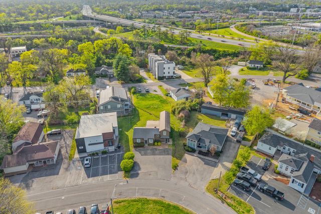 2809 Azalea Pl, Nashville, TN 37204