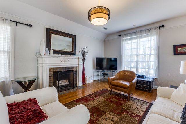 519 Newell Avenue, Dallas, TX 75223