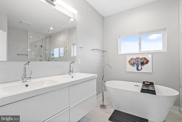 1751 S TAYLOR ST, Philadelphia, PA 19145