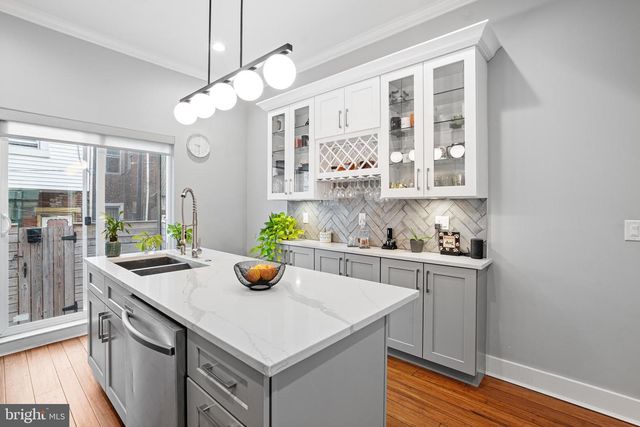 1751 S TAYLOR ST, Philadelphia, PA 19145