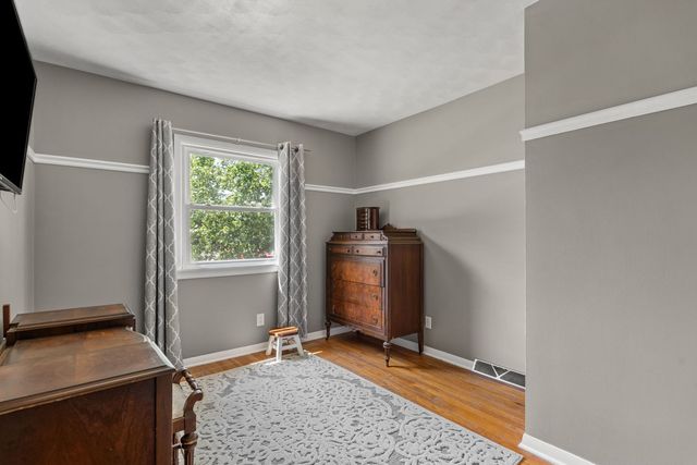 2327 Salem Court, Bettendorf, IA 52722