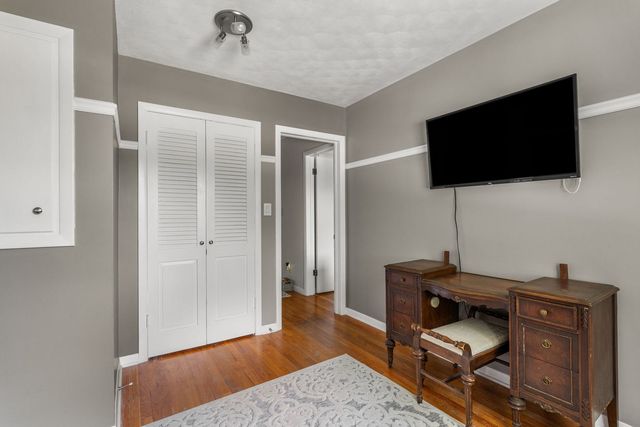 2327 Salem Court, Bettendorf, IA 52722