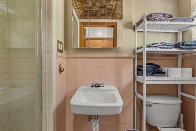 2327 Salem Court, Bettendorf, IA 52722