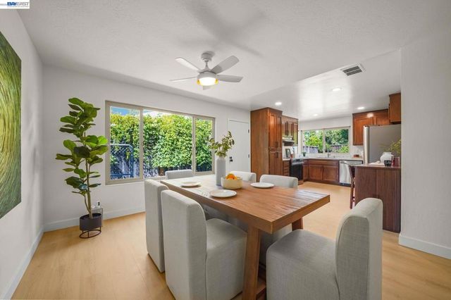 38660 Moore Dr, Fremont, CA 94536