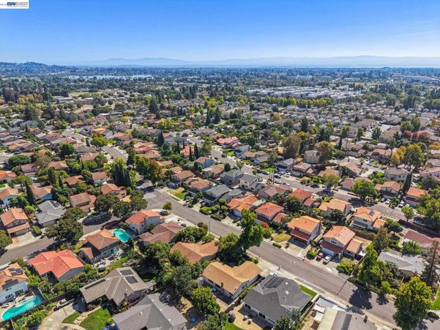 38660 Moore Dr, Fremont, CA 94536
