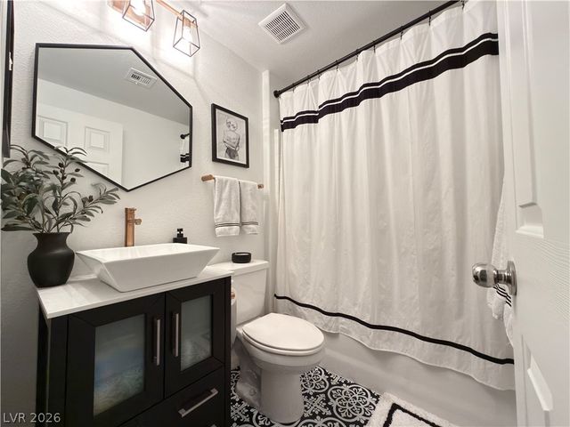 372 Ambitious Street, Henderson, NV 89011