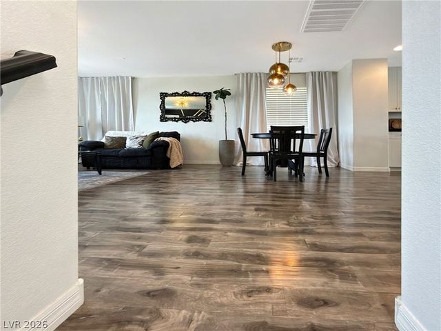 372 Ambitious Street, Henderson, NV 89011