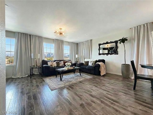 372 Ambitious Street, Henderson, NV 89011