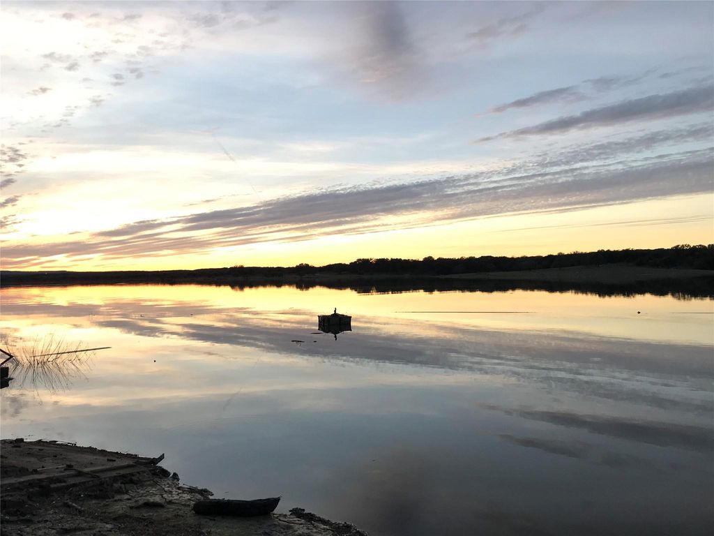 3 Wesley Ridge DR, Spicewood, TX 78669