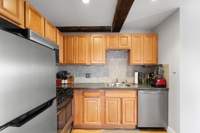 18-20 Front St 3, Beverly, MA 01915