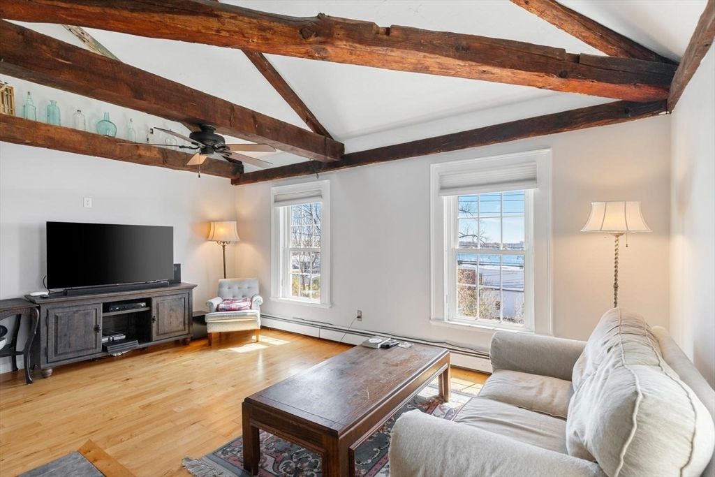 18-20 Front St 3, Beverly, MA 01915