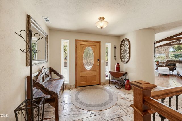 831 Juanita Way, Jacksonville, OR 97530