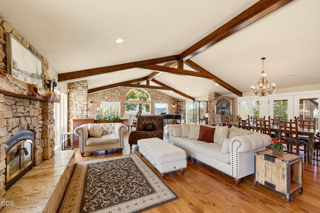 831 Juanita Way, Jacksonville, OR 97530