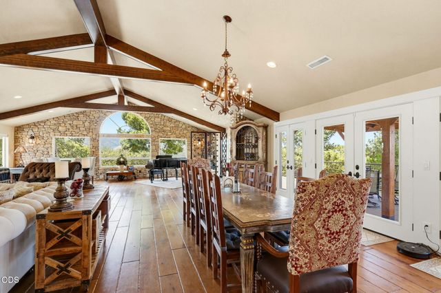 831 Juanita Way, Jacksonville, OR 97530