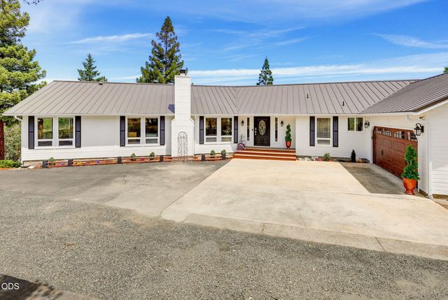 831 Juanita Way, Jacksonville, OR 97530