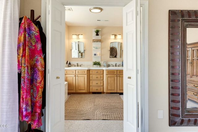 831 Juanita Way, Jacksonville, OR 97530