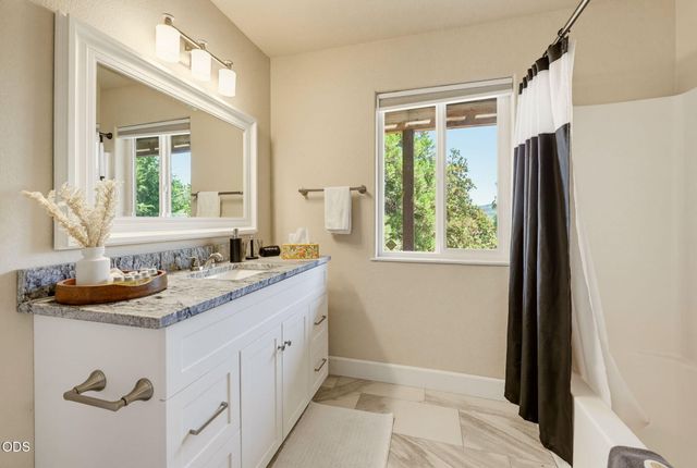 831 Juanita Way, Jacksonville, OR 97530