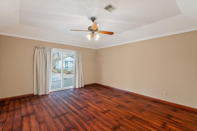 127 Sagewood Drive, Spring, TX 77386