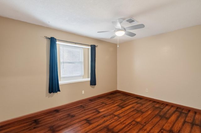 127 Sagewood Drive, Spring, TX 77386