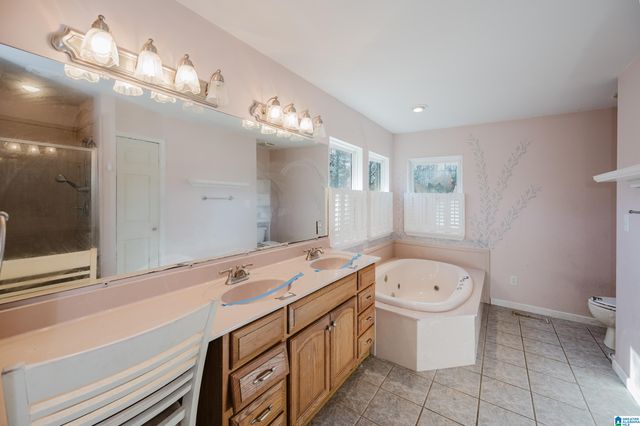 317 WICKSTEAD ROAD, Hueytown, AL 35023