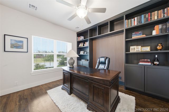 904 W 86th Place, Tulsa, OK 74132