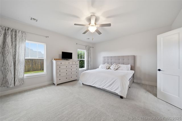 904 W 86th Place, Tulsa, OK 74132