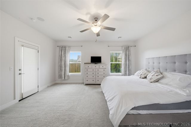 904 W 86th Place, Tulsa, OK 74132