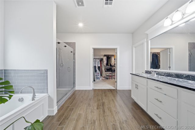 904 W 86th Place, Tulsa, OK 74132
