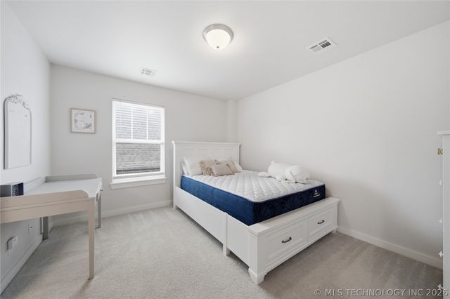 904 W 86th Place, Tulsa, OK 74132