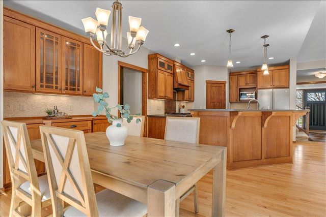 16931 E Lake Drive, Lakeville, MN 55044