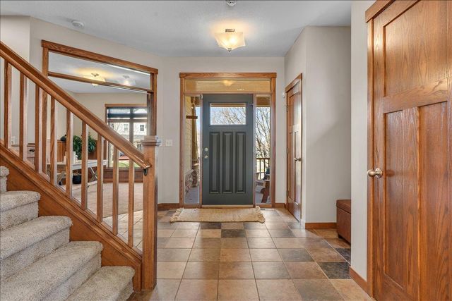 16931 E Lake Drive, Lakeville, MN 55044