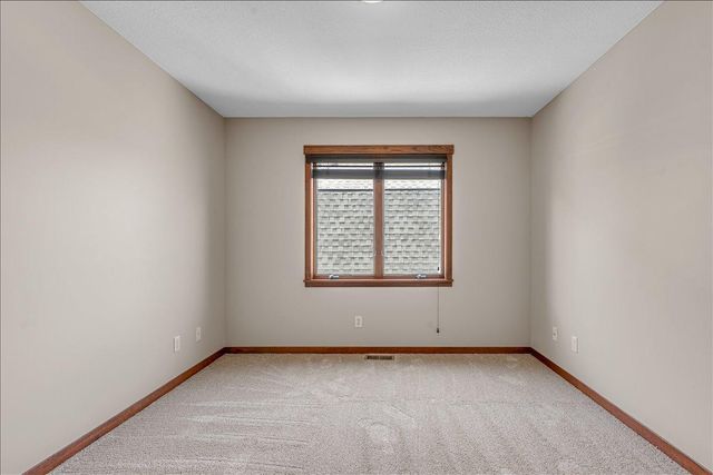 16931 E Lake Drive, Lakeville, MN 55044