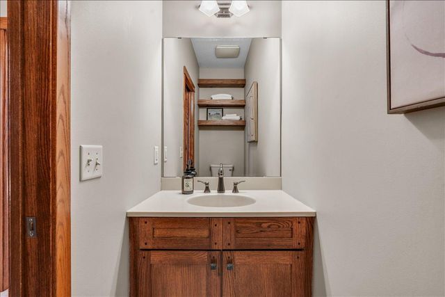 16931 E Lake Drive, Lakeville, MN 55044