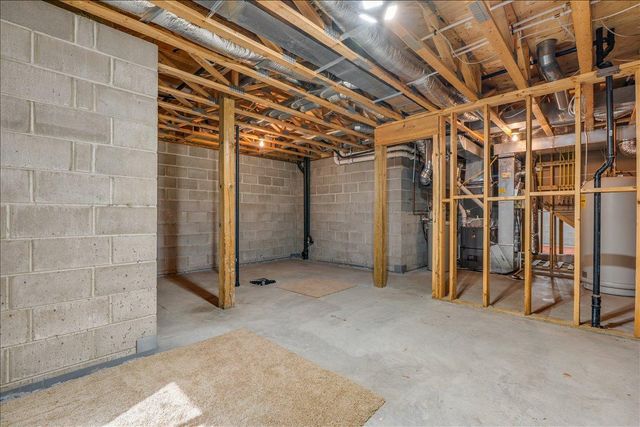 16931 E Lake Drive, Lakeville, MN 55044