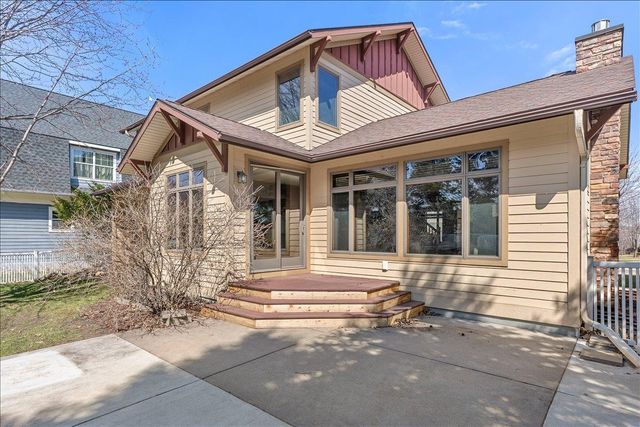 16931 E Lake Drive, Lakeville, MN 55044