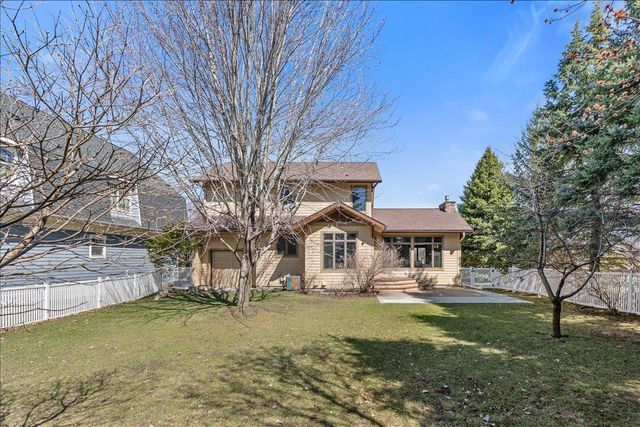 16931 E Lake Drive, Lakeville, MN 55044