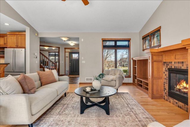 16931 E Lake Drive, Lakeville, MN 55044