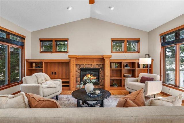 16931 E Lake Drive, Lakeville, MN 55044