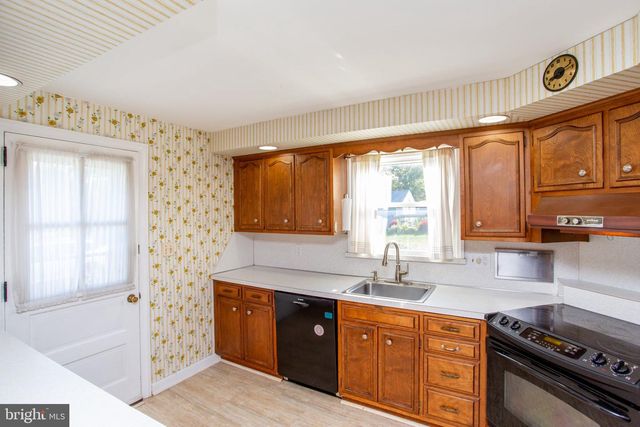 2149 BERGEY RD, Hatfield, PA 19440