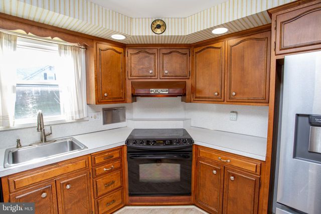 2149 BERGEY RD, Hatfield, PA 19440