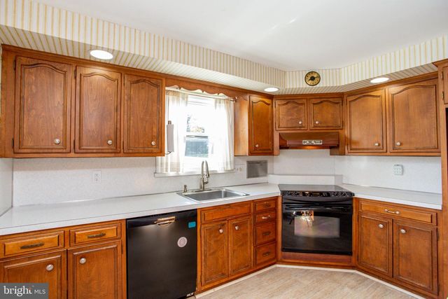 2149 BERGEY RD, Hatfield, PA 19440
