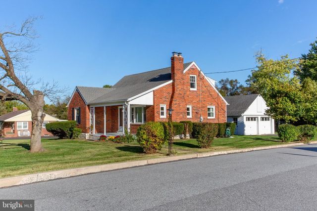 2149 BERGEY RD, Hatfield, PA 19440